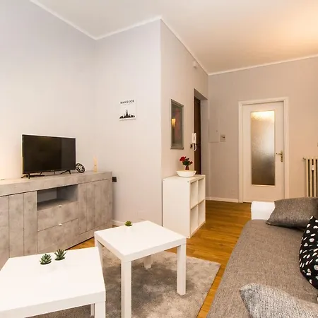 Guesthost - Mm Pozzo Strada Terrace