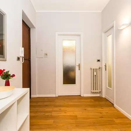 Guesthost - Mm Pozzo Strada Terrace דירה