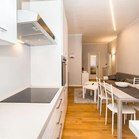 شقة Guesthost - Mm Pozzo Strada Terrace تورينو